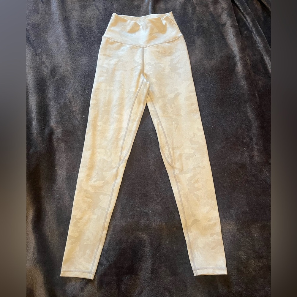 P’tula Stealth Camo Leggings